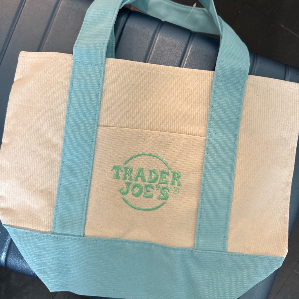 Limited edition Trader Joe’s mini pastel canvas tote bag - blue